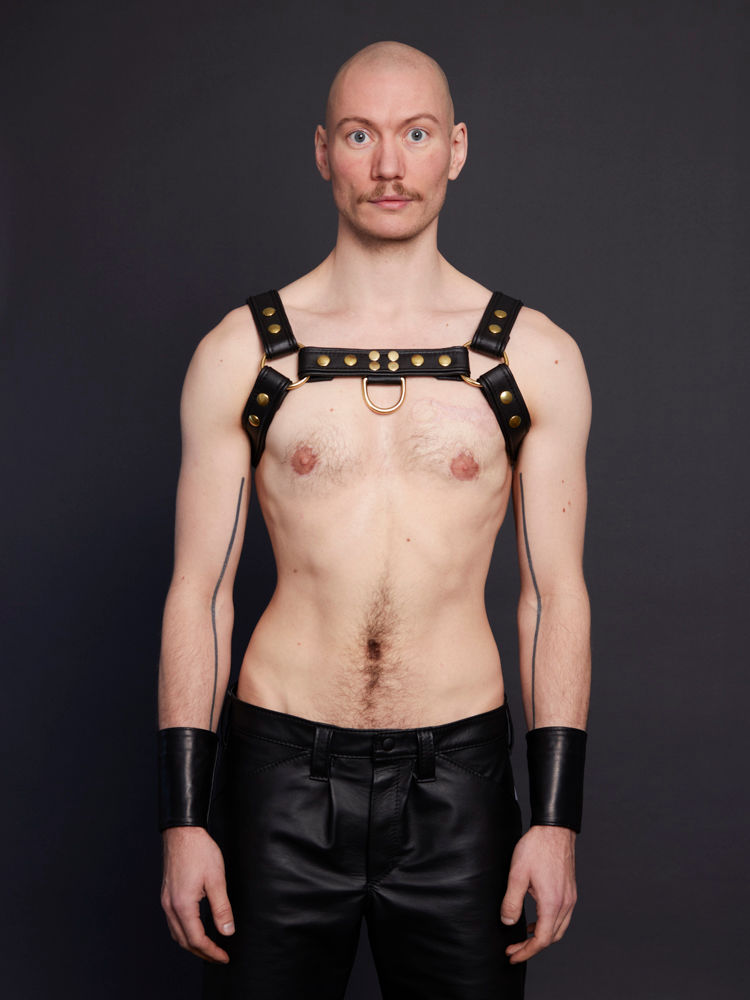 Messing-Harness mit Paspel