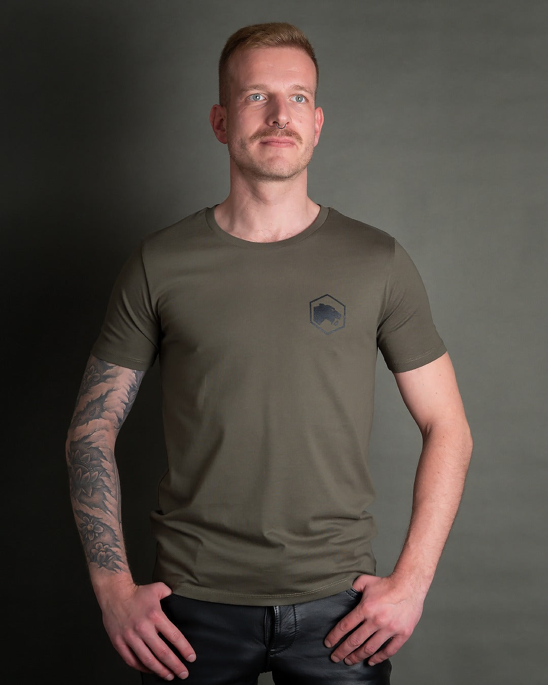 T-Shirt mit kleinem Tysk-Logo