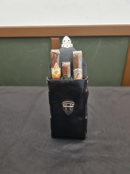 Zigarren-Gürteltasche aus Leder