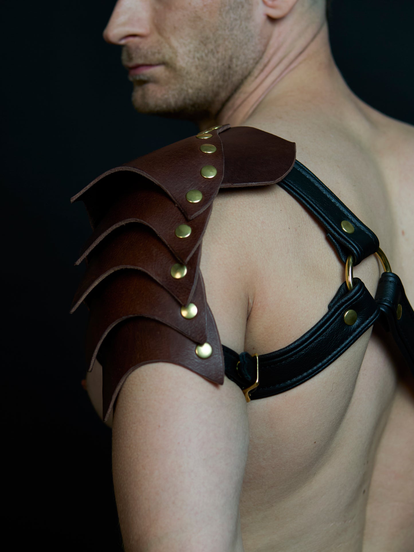 Antik Gladiatorharness mit Schulterpanzer